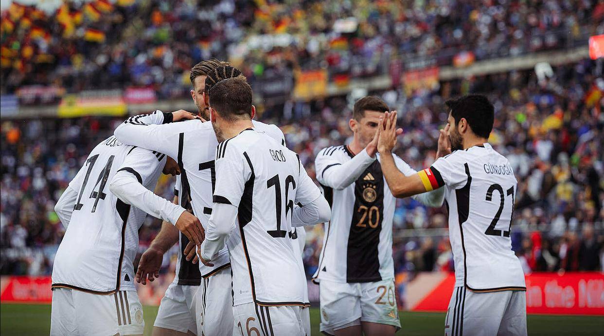  姆巴佩爆冷击败美国队，势不可挡引爆全场！