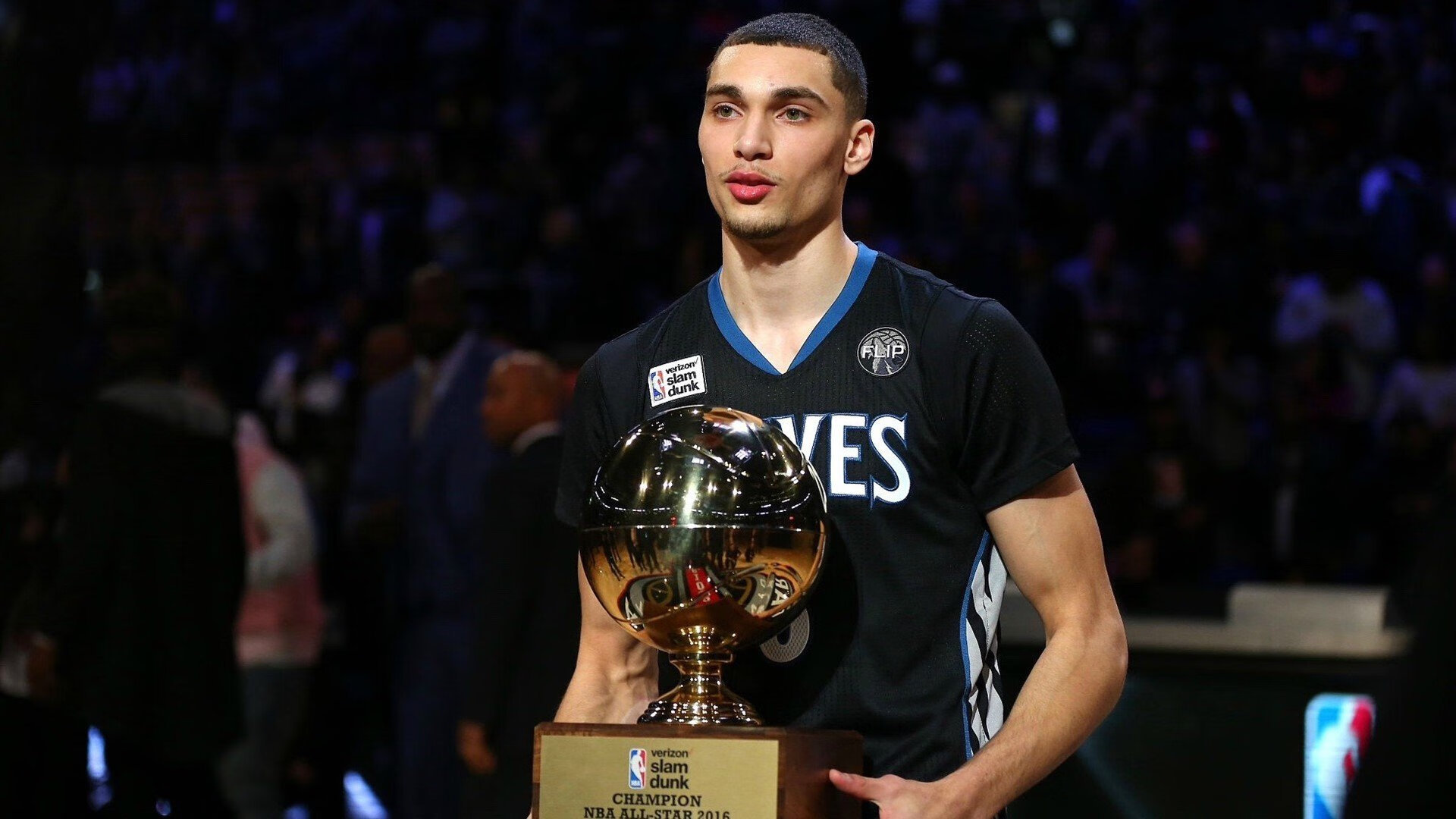 德约科维奇遭遇十五连败，湖人教练面临压力！